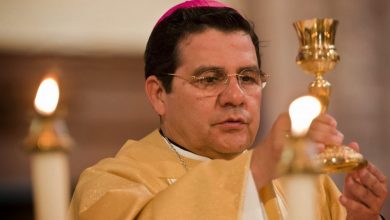 Photo of Desafortunada perdida; ahora muere padre de arzobispo Faustino Armendáriz