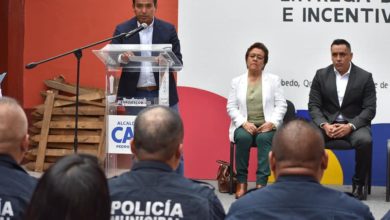 Photo of Entregan incentivo económicos a policías de Pedro Escobedo